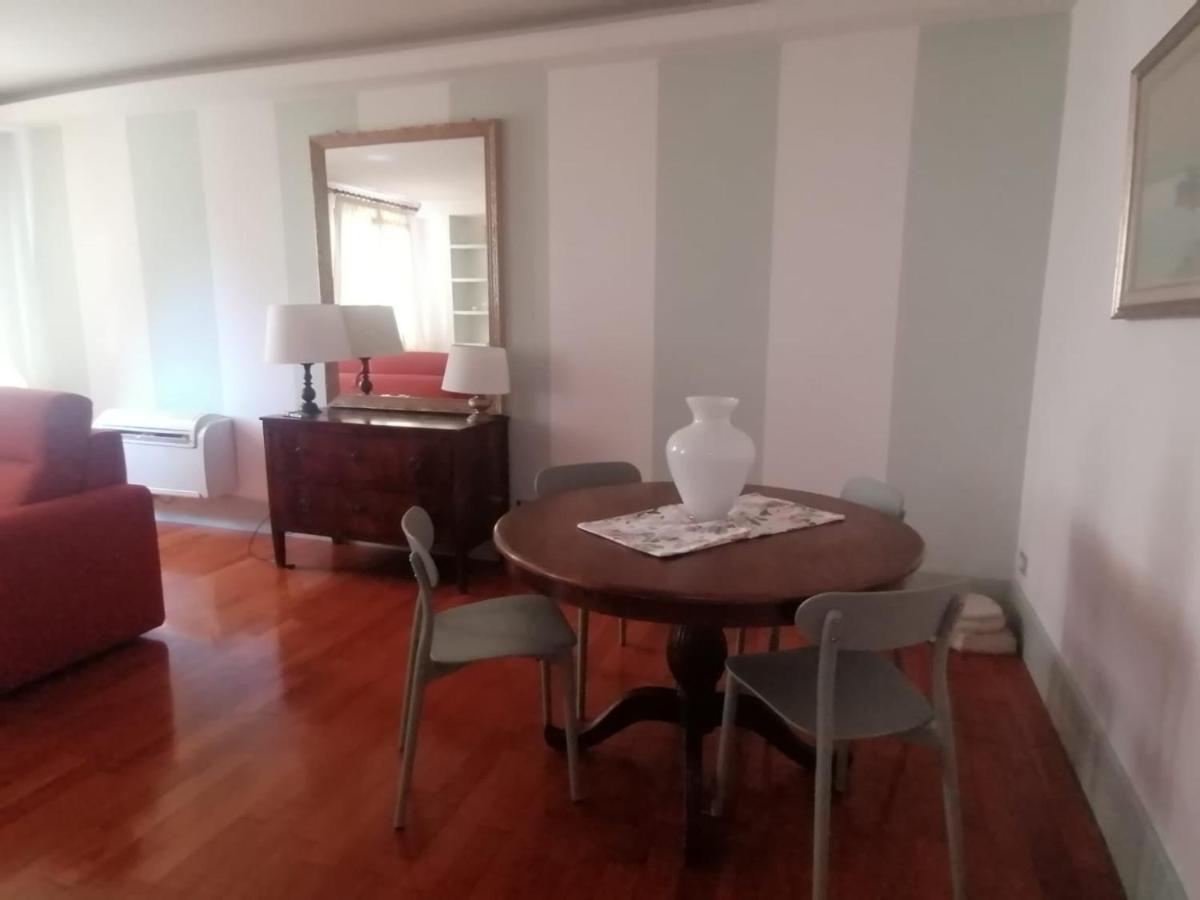 Apartmán Le Finestre Sugli Ulivi Desenzano del Garda Exteriér fotografie